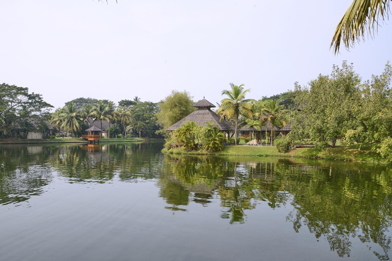 The Zuri Kumarakom Kerala Resort & Spa Buitenkant foto